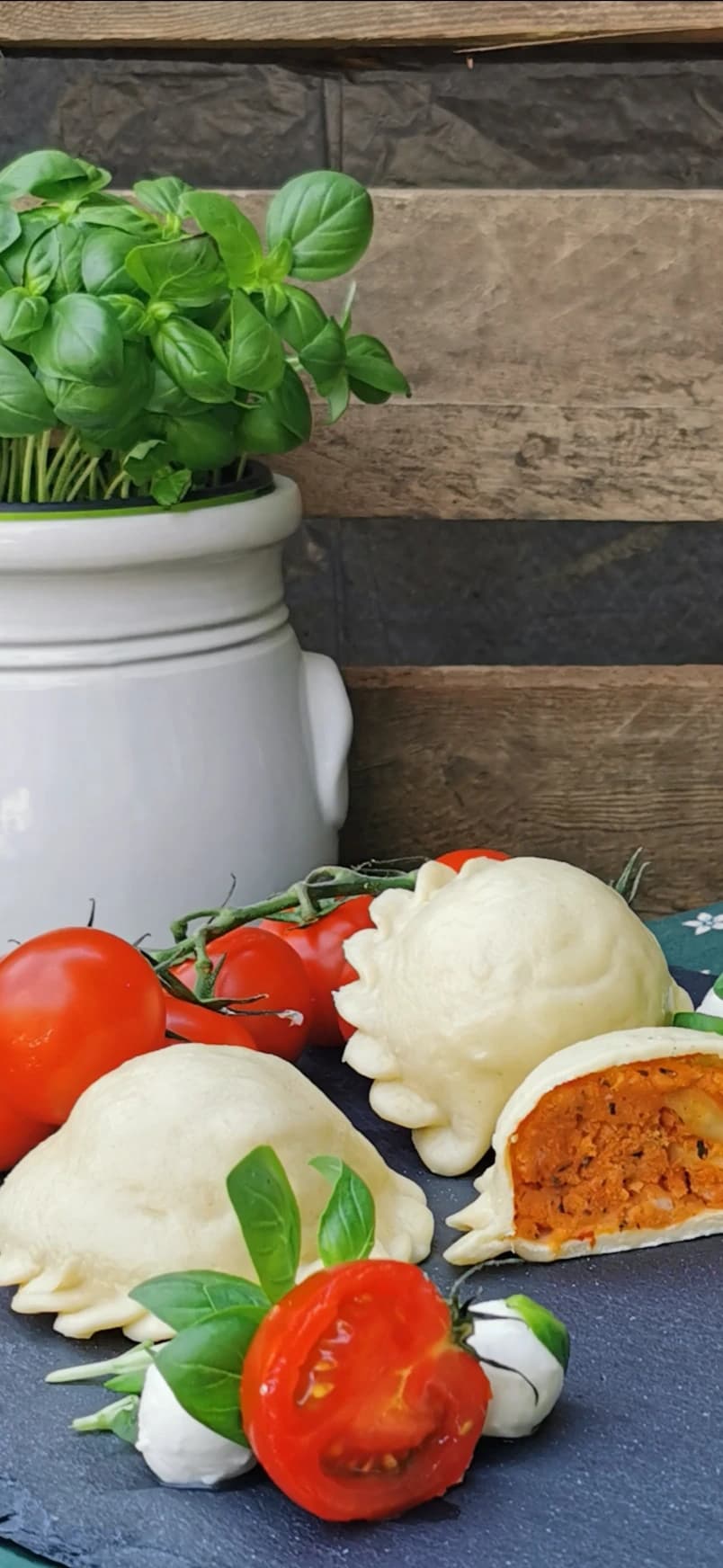 Kärntner Nudel Tomaten Mozzarella